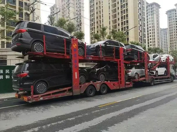 布尔津汽车托运  浦东轿车